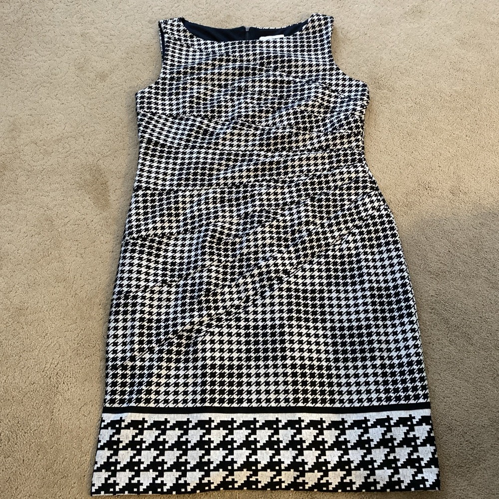 NWT JESSICA SIMPSON PLUS  BLACK/WHITE HOUNDSTOOTH SLEEVELESS‎ LINED SHEATH DRESS